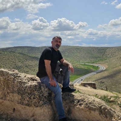 zezemiolricmi's profile picture. 