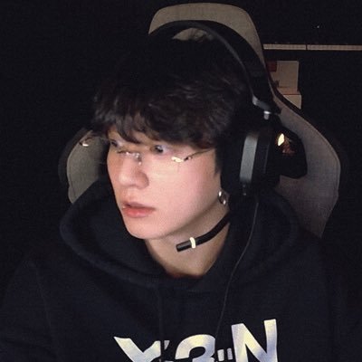 jkgukkz's profile picture. ⠀⠀⠀⠀⠀⠀ 𝗅𝗈𝗏𝖾 𝗐. 𝖺𝗅𝗅 𝗆𝗒 𝗌𝗈𝗎𝗅ꓹ ﹫𝖻𝗍𝗌