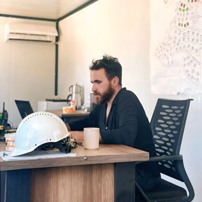 Kerimeker49's profile picture. Field Engineer 🏗️