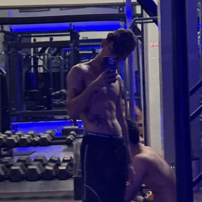 javanesediary's profile picture. discreet