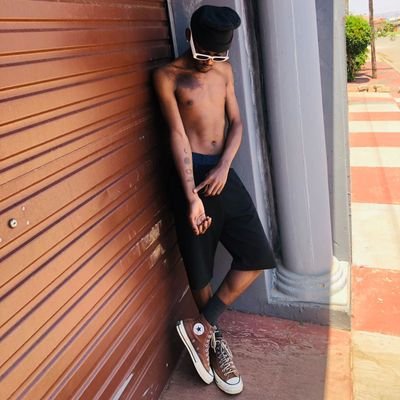 Its_Smangaliso's profile picture. ✨️INGANI KA GOGO✨️ ZULU!🇿🇦
23! JOHANNESBURG!📍
IG & TIKTOK : Its_smangaliso
📧:smangalisondlovu668@gmail.com