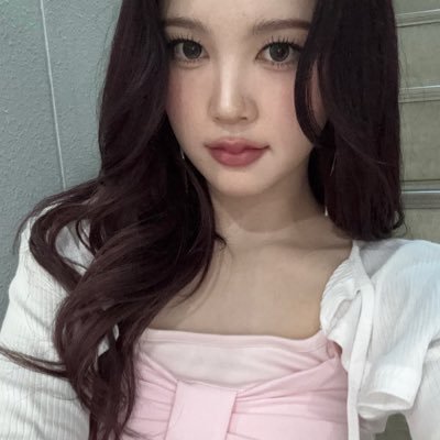 yunah2h's profile picture. Oh.. There she is, the divas!