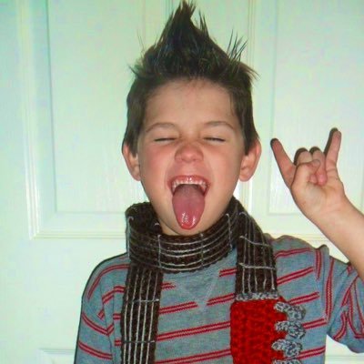 4sselo's profile picture. لاعب جماز / دوبلماسي/سفير المفاوضات/ايديتور/موتفيشن سبيكر/فويس اكتور/قنصل/lazy nerd /