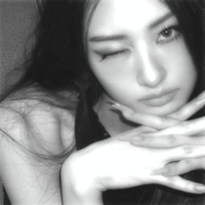 🧜🏻‍♀️ Hasya dwn Profile