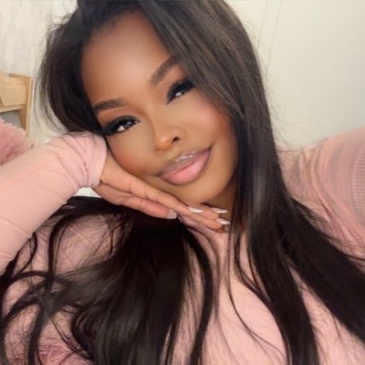 Iris__BK's profile picture. 