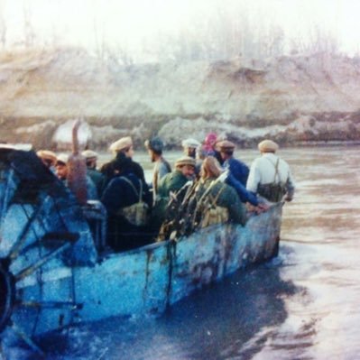 RasekhHaji786's profile picture. ما وحدت ملی را در تحقق عدالت اجتماعی میدانیم. (آمرصاحب شهید )