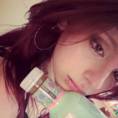 feliznoevidad's profile picture. shorty trabaja en el freddy fazbear pizza