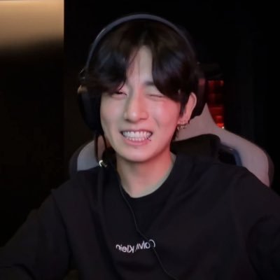 istayforjk's profile picture. tengo tres neuronas y todas dicen jungkook, jungkook, jungkook