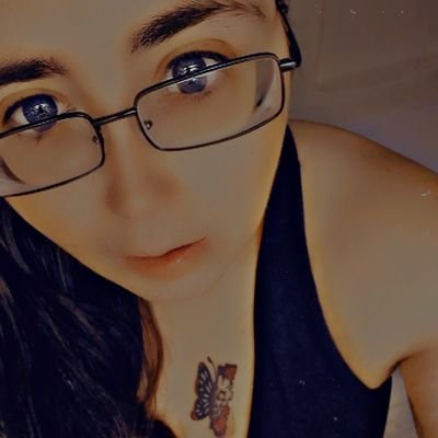 izzydarkstarr's profile picture. 33  | chaotic middle mess 💗 PAWG MILF Married!!! 🧠 overstimmed thoughts daily || 💋 $20 Telegram