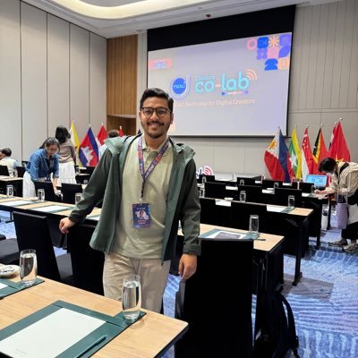 kamaleffendi's profile picture. Educationist. Learning as I go, living simply. Less haste, more meaning. Fewer plans, deeper breaths.