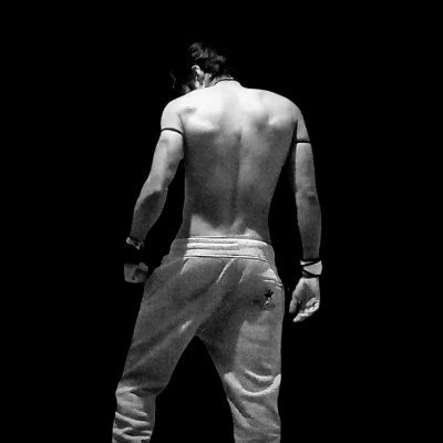 u2k25_'s profile picture. PS1=$'\033(0;/'