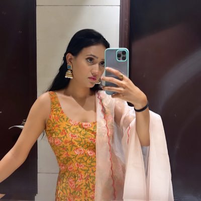 shivanii148527's profile picture. Independent, loving & ready to meet someone special 💖