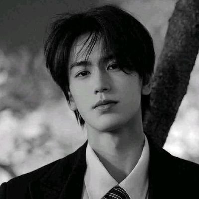 Lvnghe's profile picture. 1997’s Hot Blud lives in Mirthies, Zhang Ling He.