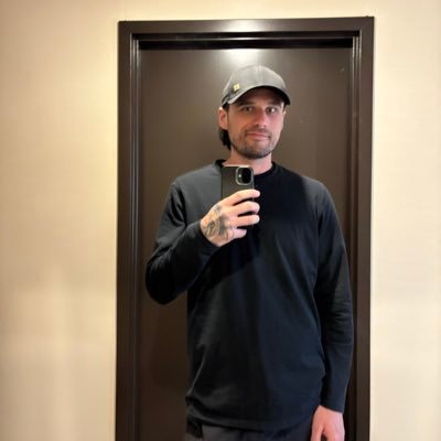 nickraponi's profile picture. I make movies, music, and thoroughly enjoy dark humor. @lgcrabbit