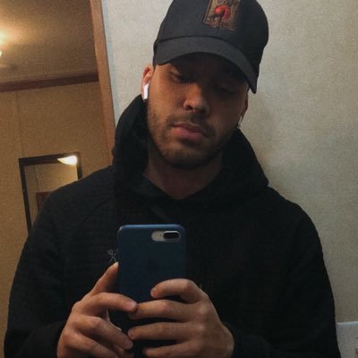 alexmztd's profile picture. I live so i love #bangtan #royce’