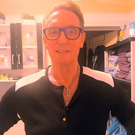 jakiedn's profile picture. Lief 🦂 tje 66 vrijgezel ( alleen vrouwen) x