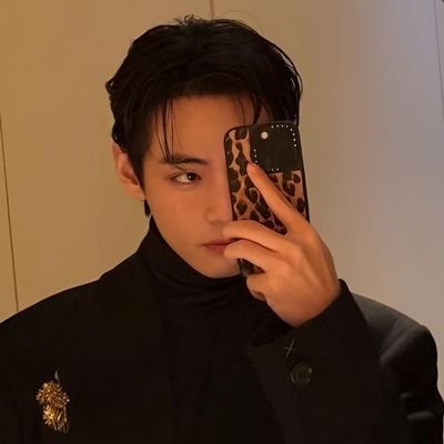 taebatini's profile picture. #방탄소년단  ✦   :   vante  ᨓ   my favorite art. 🧸  ५. bts, skz & taylor swift 🤍 vestibulanda de medicina 🩺 #studytwt