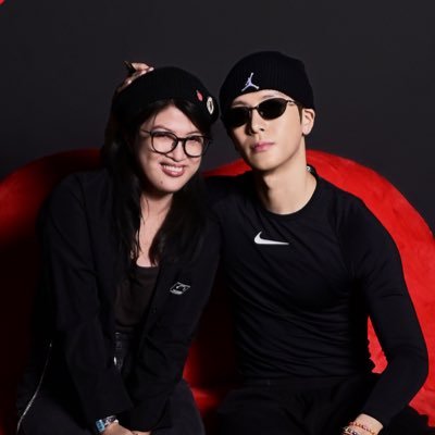 lesyeuxTey's profile picture. 𝙿𝚎𝚛𝚜𝚘𝚗𝚊𝚕 𝙵𝚊𝚗 𝚊𝚌𝚌 😚