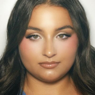 beaiswiftie's profile picture. swiftie & beista || chart obssesed ||

🏆22-5-25🏆 ||