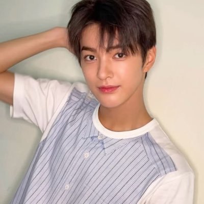 julyjanerinmx0's profile picture. ( @ 16 𝒶hn건호 ) 💭👼🏻 ✿ 𝑛eocityboy 🦮( #Ot5 ) ☁️📁 + rise & realize 🪽 ໒꒰ྀི ℳ𝓎𝓇𝑒𝓋𝒾𝑒𝓌 #babyyadareview ꒱ྀི১