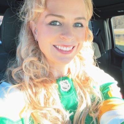 emstoneolsen's profile picture. I’m just me and there’s no one else I’d rather be. Family, friends, love and laughter are what makes life worth living. #lovemyboys #proudmom 💜