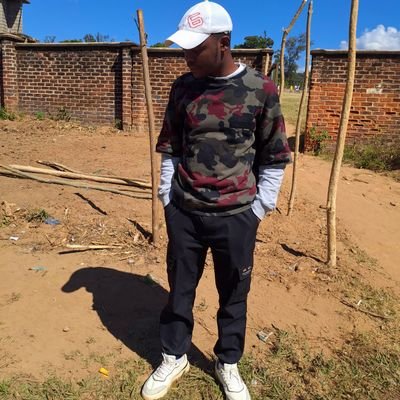 BigPinch09's profile picture. ManintheMirror