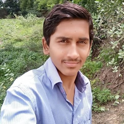 Komalingale1611's profile picture. 