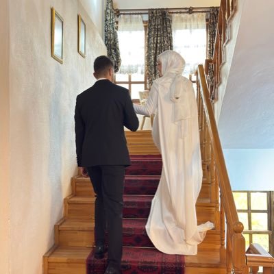 merveediyebiri1's profile picture. neden herkes rol yapıyor.