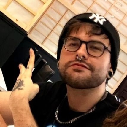 PutoDano's profile picture. 🇵🇸 
Extremeño perdio' por el mundo.

One Piece obssesed

En esta cuenta se hace un seguimiento de la decadencia mental de un individuo en particular