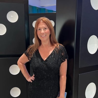 jmaxwellgirl's profile picture. 