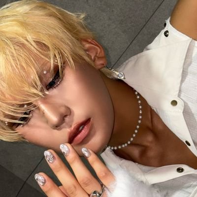 lovieslovv's profile picture. ㅤㅤㅤㅤand my heart goes biiip, biiip, biiipㅤㅤㅤㅤㅤㅤㅤㅤㅤbiiip, biiip, biiip ⸜(｡˃ ᵕ ˂ )⸝♡