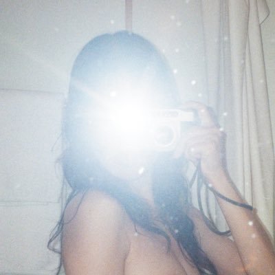 s_w_723's profile picture. 「ホラー映画でも2階に逃げたキャラは死ぬッ！！」