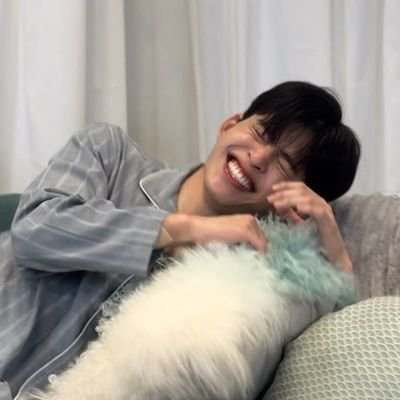 winnie_n_bear's profile picture. backup acc @vampzz_02                                                                   
- for trend - #PondPhuwin