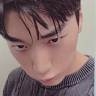 devonskrr's profile picture. ( 🍞 )  사니의 우주  ...