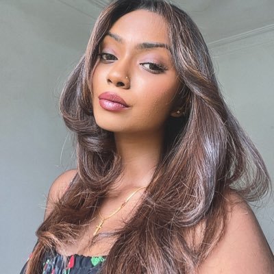 yourgirllabby's profile picture. princess treatment or leave me alone