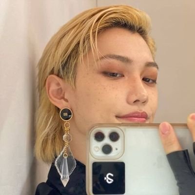 Lahyunn's profile picture. Sono quella che ogni tanto sclera 🐈‍⬛