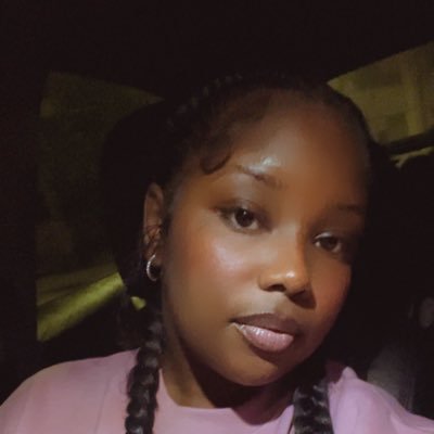 __nyij's profile picture. …