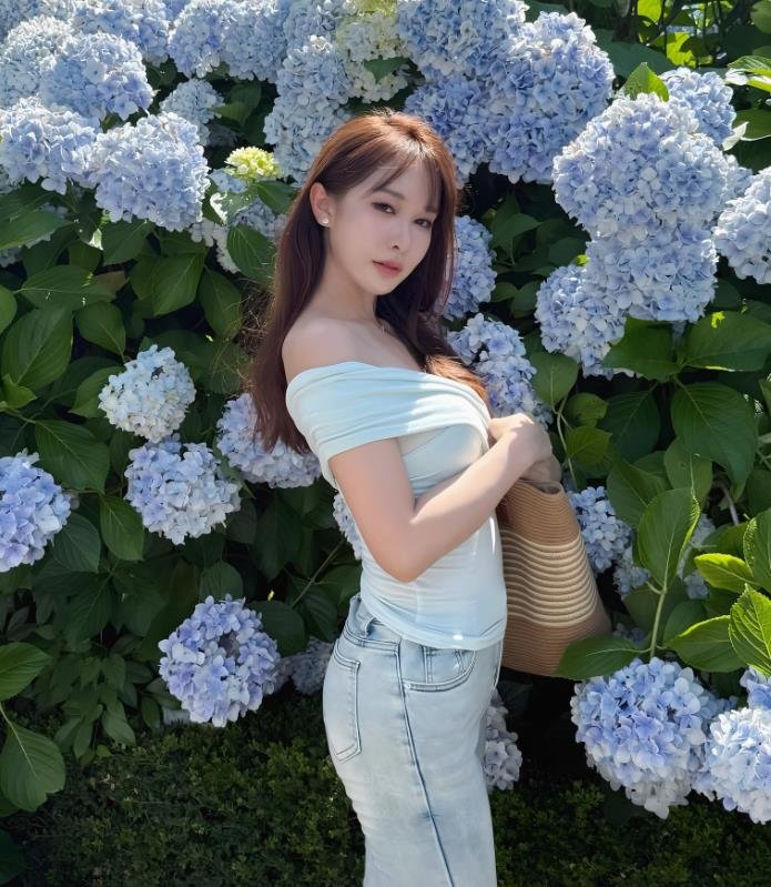 GovindS88690044's profile picture. 毎日動画を投稿します♪ おかず探しにご利用ください。     チャームポイントJ◯ップのおっ◯です