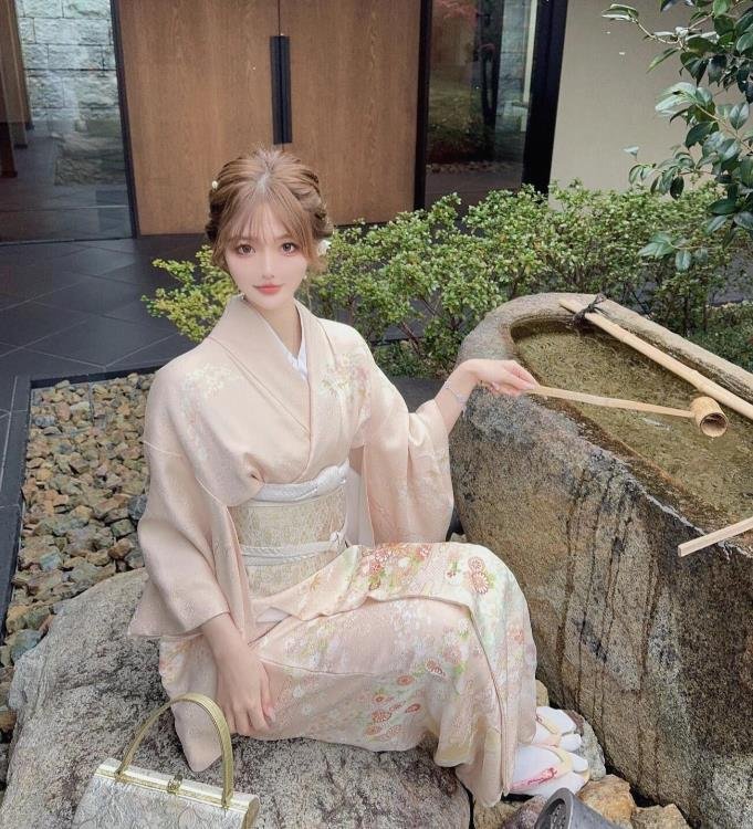 Ramchandra53018's profile picture. 旅行好き。47都道府県の男性とHするのが目標。その土地の美味しい物を紹介してくれてサクッと遊べる男性と出逢いたいな♡
こういうの大好き