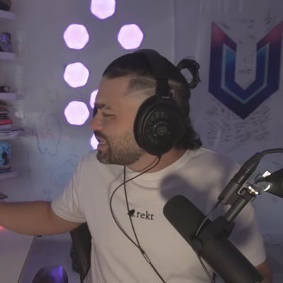 0xultravioleta's profile picture. 