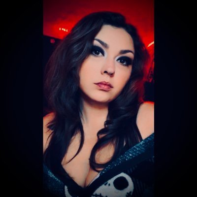 Brookiebabe4202's profile picture. I make content:            
I sing, act, write, stream!
If you want me to collab with you just dm me :) #fishtankstreamer #kickstreamer #irl #humor