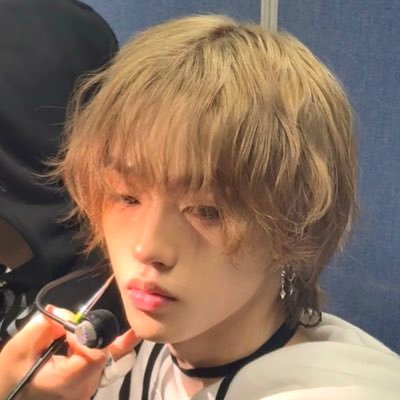 luvzteezz's profile picture. 