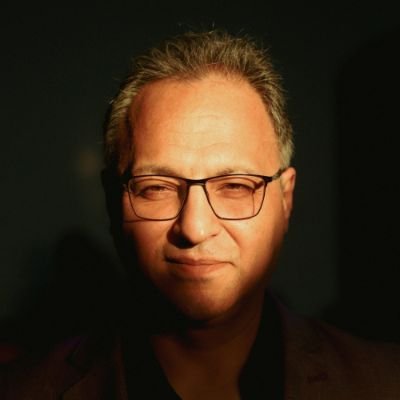 sre_60's profile picture. دانشجوی دکتری مدیریت استراتژیک/ مدیر مارکتینگ / تجربه مهاجرت موفق 
🌿
👣
👣⁦ 
بک میدم ♨️