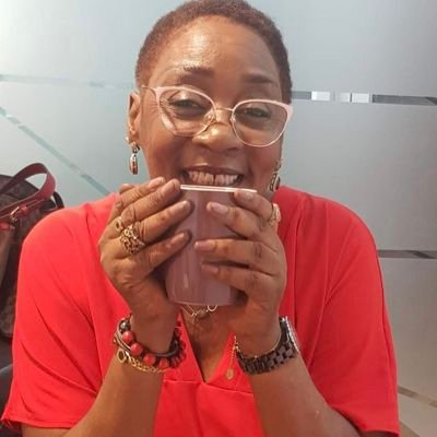 IssyAilleurs's profile picture. INSOUMISE aux Clichés, Stéréotypes Et Diktats. De La Fondation Don't Forget Kcongo, De La Plate-Forme SYCS (Associations Engagées),Pour l'Alternance Au Pouvoir.