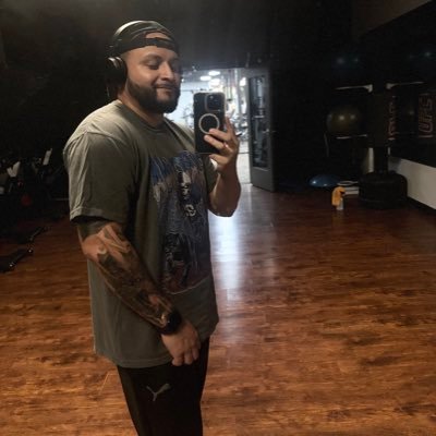 csf__'s profile picture. VA 📍 | Washington State Alumni | FC Bayern Munich | 🇺🇸 🇸🇻