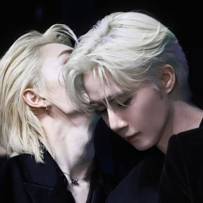 nguyen02061994's profile picture. 🌹❤️🌹ZonZon,NaNaNu,ZunShine
Only ZeeNuNew ❤️🥳
#ZeeNuNew #NuNew #ZeePruk 🥰😍