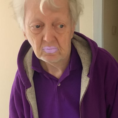 chubbzy___'s profile picture. not your average Joe #weirdo | sh!tposter | occasional jokester | recovering crash out | music lover🎧🫶🏽