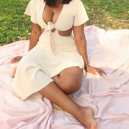 hellaE180013's profile picture. 