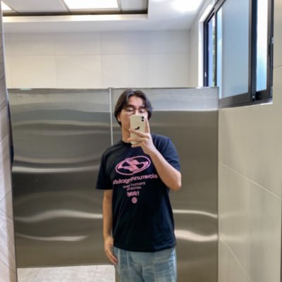 isaaccdv's profile picture. nada es personal, solo son tweets