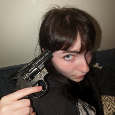 SaddamHusseiln's profile picture. حائز على جائزة من موسوعة غينيس للأفكار الانتحارية